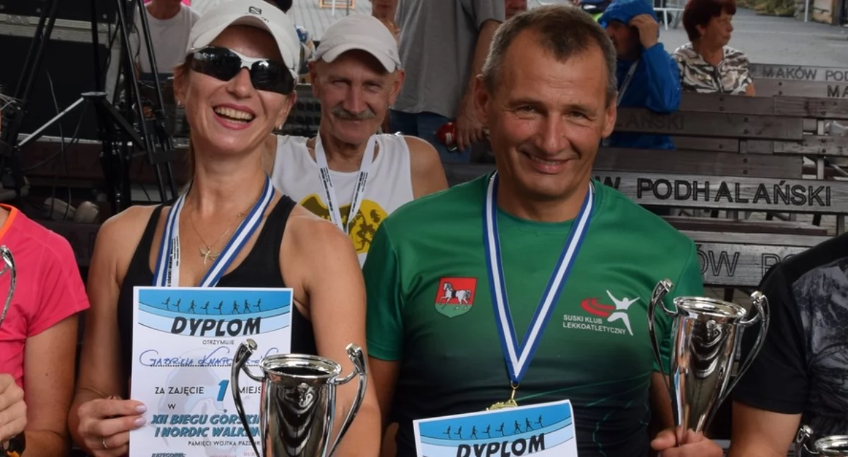 Osobowości sportu, Piotr Ordzowiały triumfuje Gabriela Knapczyk Kania podium - zdjęcie, fotografia