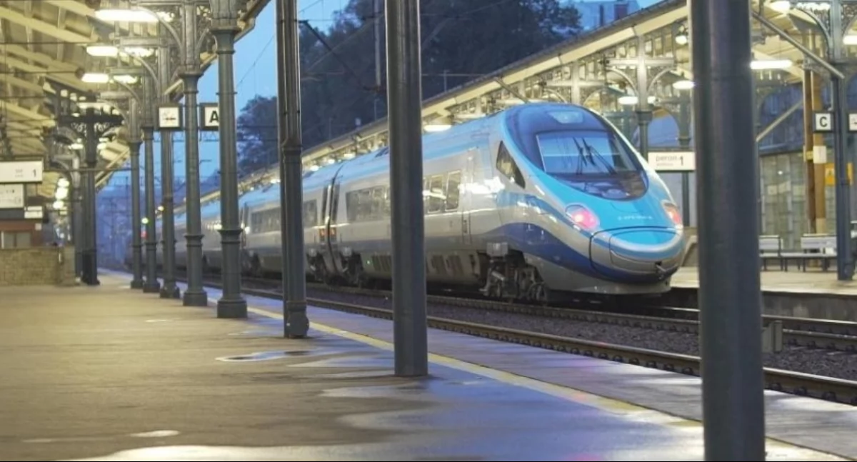 Drogi i Transport, Pendolino ominie powiat suski Zatrzyma tylko Nowym Targu - zdjęcie, fotografia