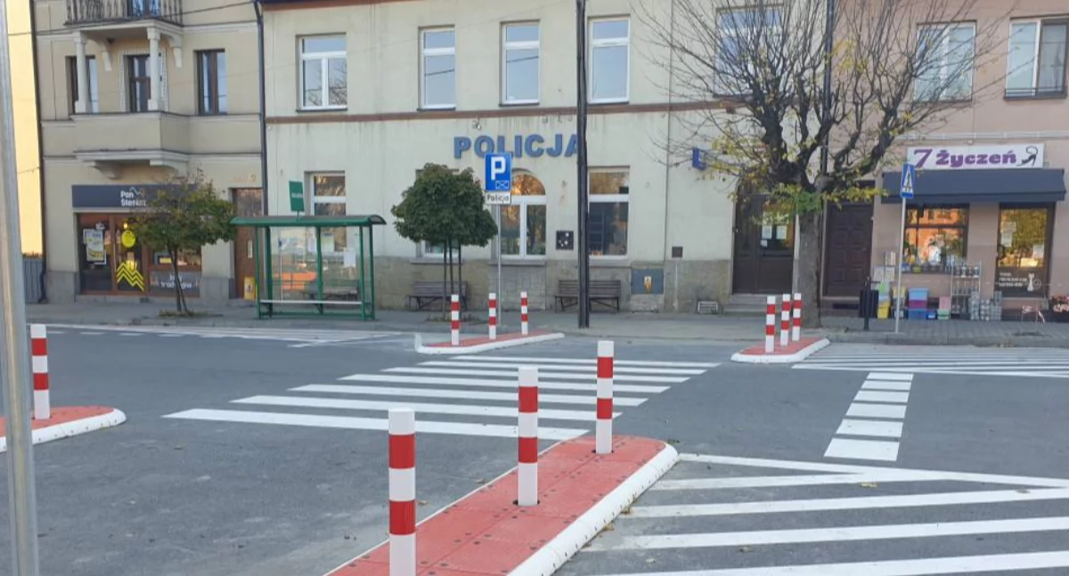 Komunikaty ostrzeżenia policji, Bezpieczeństwo rejonie dworca Jordanowie Policji - zdjęcie, fotografia