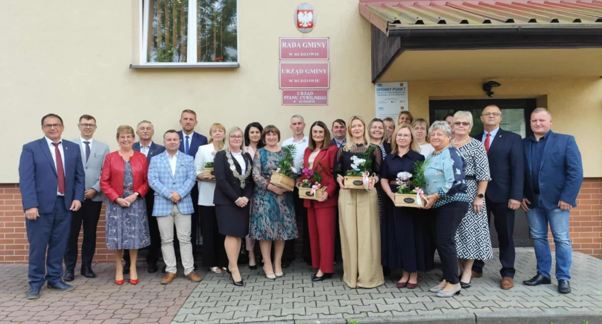 Ze szkolnej ławy, dyrektorzy placówkach oświatowych gminy Budzów - zdjęcie, fotografia