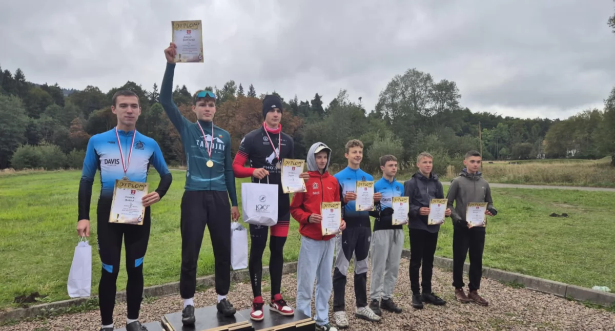 Sport szkolny, Powiatowe zawody kolarstwie górskim przepustką zawodów wojewódzkich - zdjęcie, fotografia