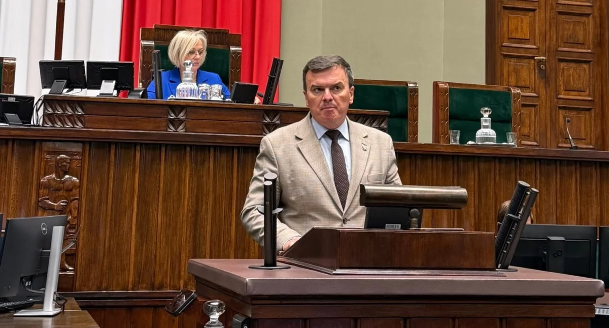 Polityka, Poseł naszego okręgu czołówce aktywności parlamentarnej - zdjęcie, fotografia