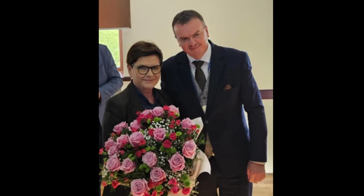 Polityka, Beata Szydło przewodniczącą Małopolskiej Regionalnej - zdjęcie, fotografia