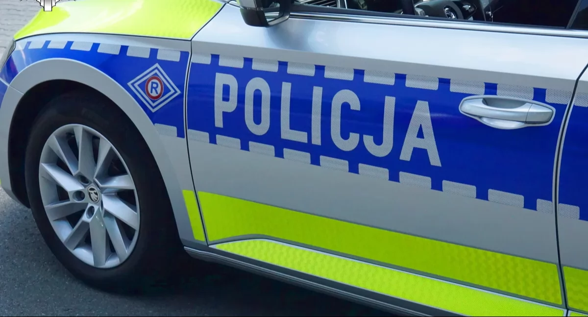 Wypadki drogowe, Wypadek Sidzinie ciężarna dwójką dzieci trafiła szpitala - zdjęcie, fotografia