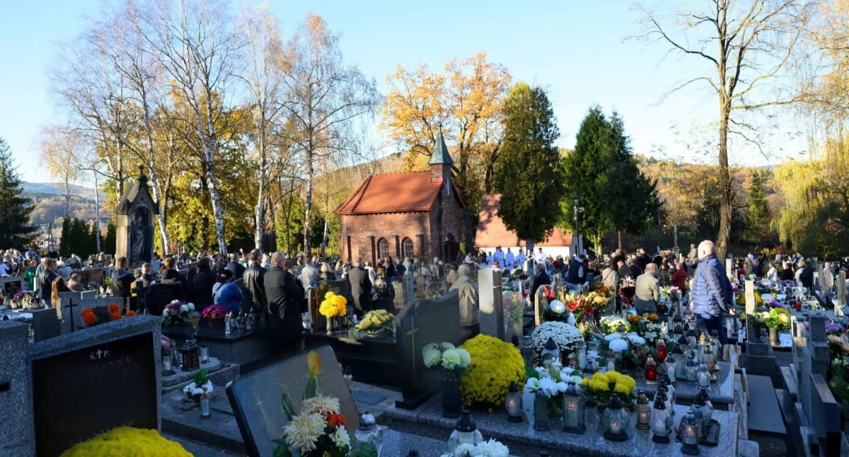 Kartka z kalendarza, listopada Uroczystość Wszystkich Świętych listopada Dzień Zaduszny - zdjęcie, fotografia