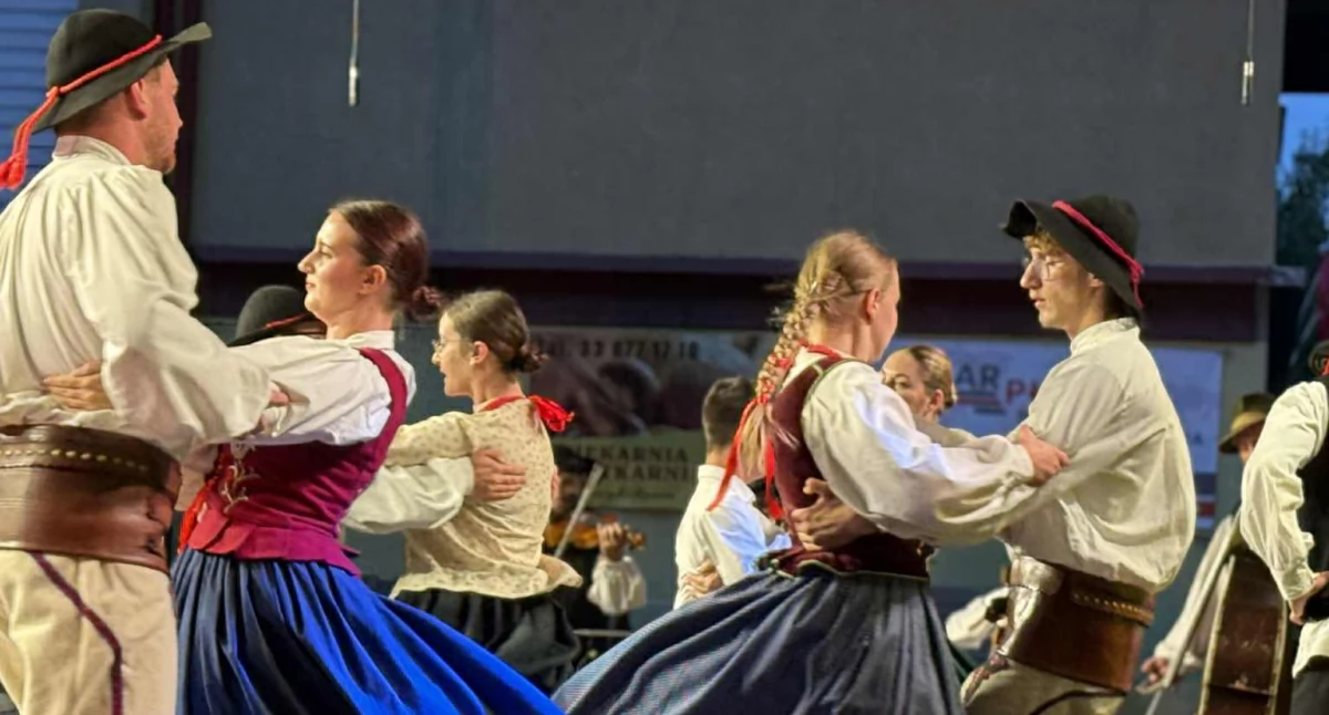 Folklor i Tradycje , Ludowa Potańcówka Babiogórzan listopada! - zdjęcie, fotografia