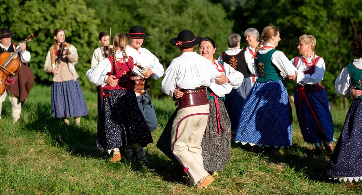 Folklor i Tradycje , Jubileusz lecia Zespołu Regionalnego „Ziemia Suska” - zdjęcie, fotografia
