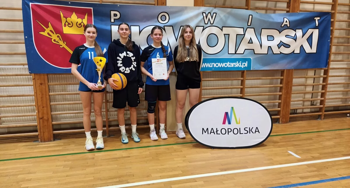 Sport szkolny, Mocny występ Suchej Beskidzkiej półfinale wojewódzkim - zdjęcie, fotografia