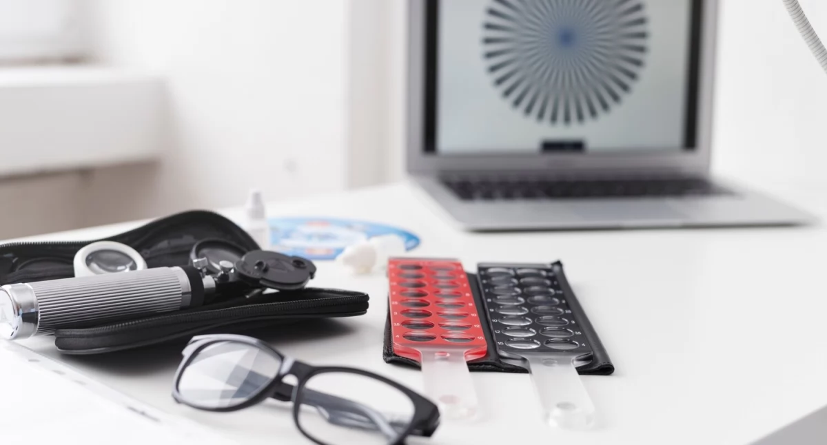 Materiał zewnętrzny, nowoczesnym gabinecie Jakie urządzenia okulistyczne absolutną podstawą diagnostyki - zdjęcie, fotografia