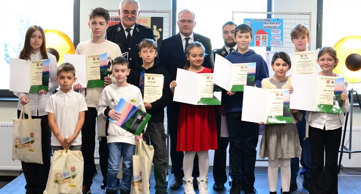 Ze szkolnej ławy, Wiedzą bronić przed czadem - zdjęcie, fotografia