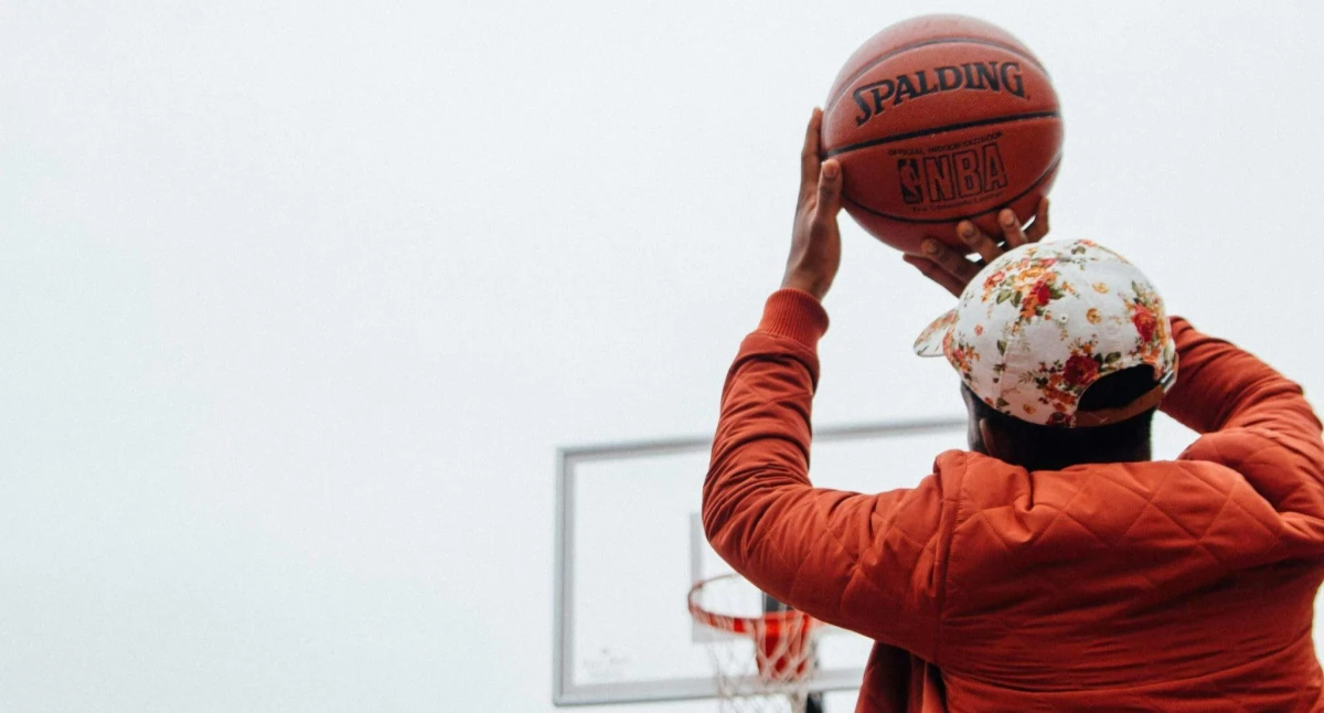 Materiał zewnętrzny, Interesujesz koszykówką Poznaj historię - zdjęcie, fotografia