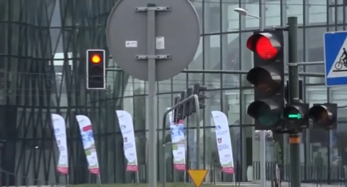 Drogi i Transport, Rewolucja skrzyżowaniach coraz bliżej - zdjęcie, fotografia
