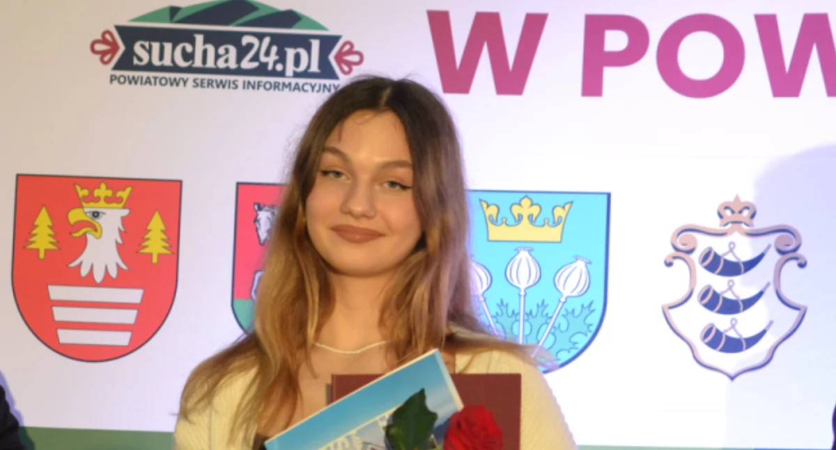 Pływanie, Wrona srebrną medalistką mistrzostw Polski - zdjęcie, fotografia