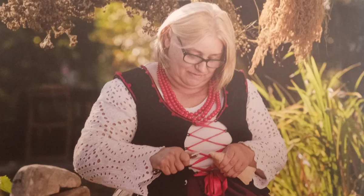 Folklor i Tradycje , Twórczość Barbary Piaseczny ogólnopolskim kalendarzu - zdjęcie, fotografia