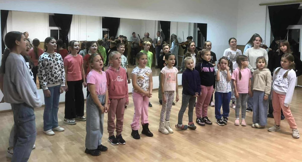 Koncerty – Muzyka , Osielec zaprasza wspólne kolędowanie - zdjęcie, fotografia