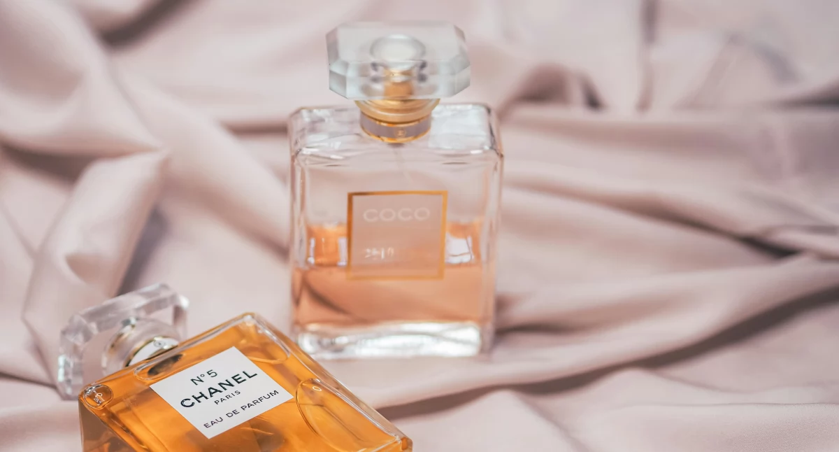 Materiał zewnętrzny, których poznasz naprawdę luksusowe perfumy - zdjęcie, fotografia