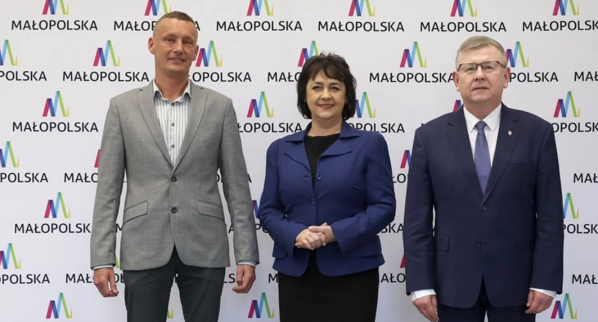 Piłka nożna, Małopolska wesprze obchody lecia Tempo Białka - zdjęcie, fotografia