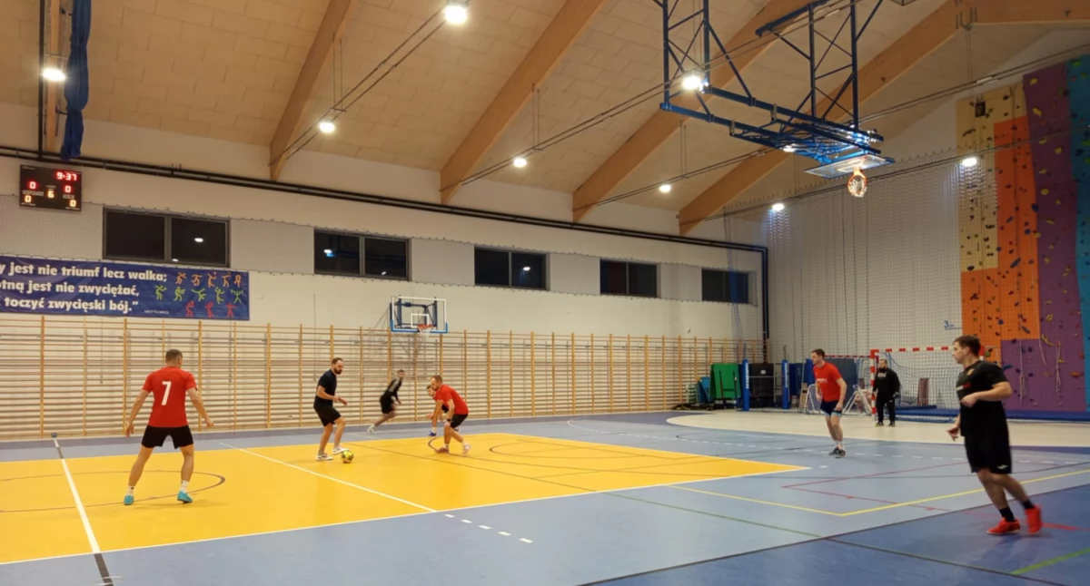 Liga Amatorska, jeszcze zmieni Przed finisz futsalu - zdjęcie, fotografia