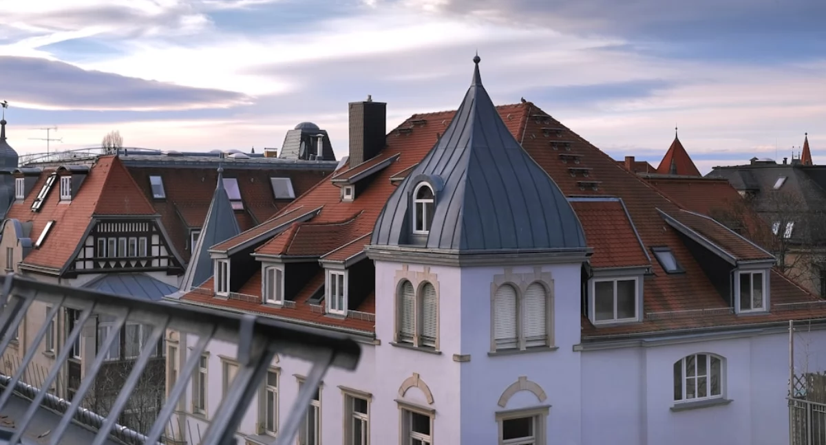Materiał zewnętrzny, dbać dachy elewacje krakowskich warunkach - zdjęcie, fotografia
