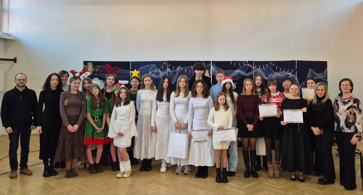 Ze szkolnej ławy, Powiatowy Konkurs Kolęd Niemieckich „Es weihnachtet” - zdjęcie, fotografia