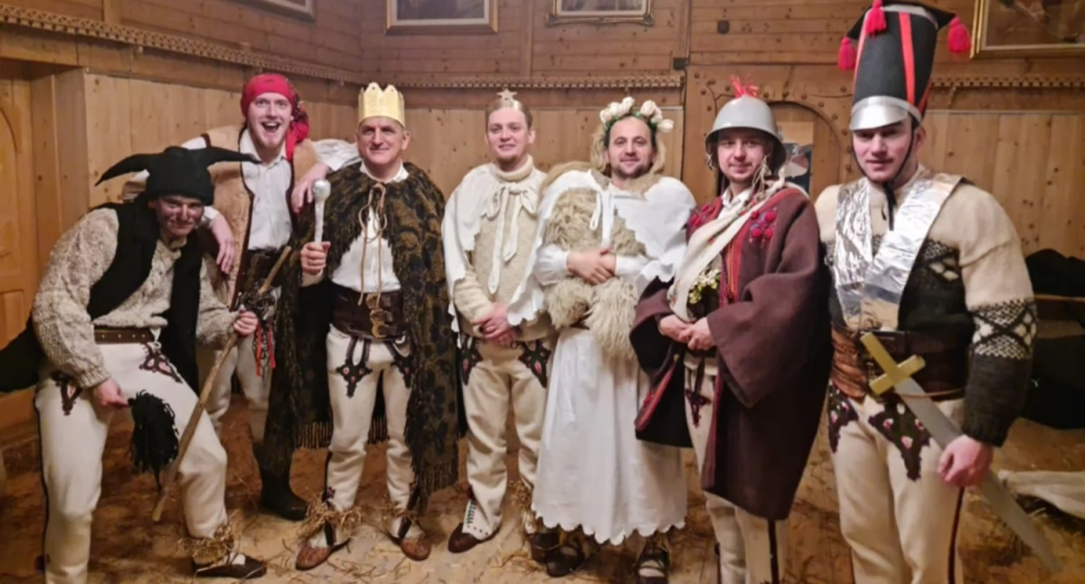 Folklor i Tradycje , Hattrick kolędników Juzyny Złoto Bukowinie Tatrzańskiej - zdjęcie, fotografia