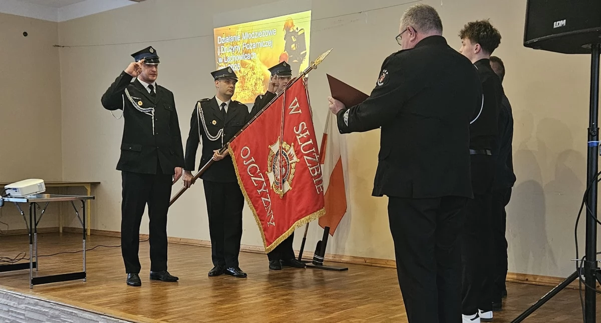 Z remizy, zarząd Lachowice - zdjęcie, fotografia