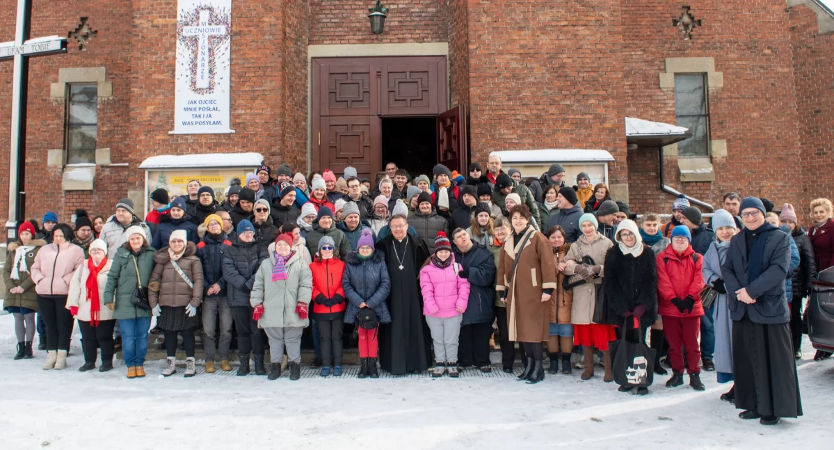 Religia, Grzegorz Zembrzycach „Jesteście najważniejsi najwięcej serca” - zdjęcie, fotografia