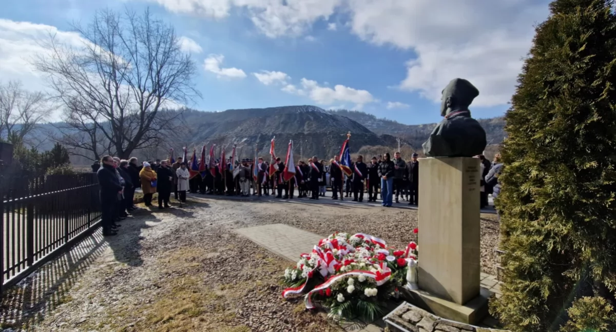 Historia, Uroczyste obchody Narodowego Pamięci Żołnierzy Wyklętych Osielcu - zdjęcie, fotografia