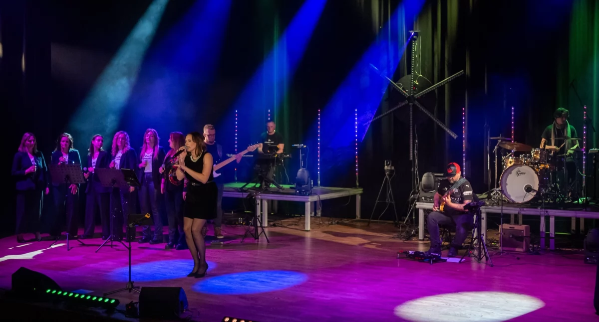 Pomoc społeczna, „Tak smakuje życie” leczenie Kamila (Video podziękowaniami) - zdjęcie, fotografia
