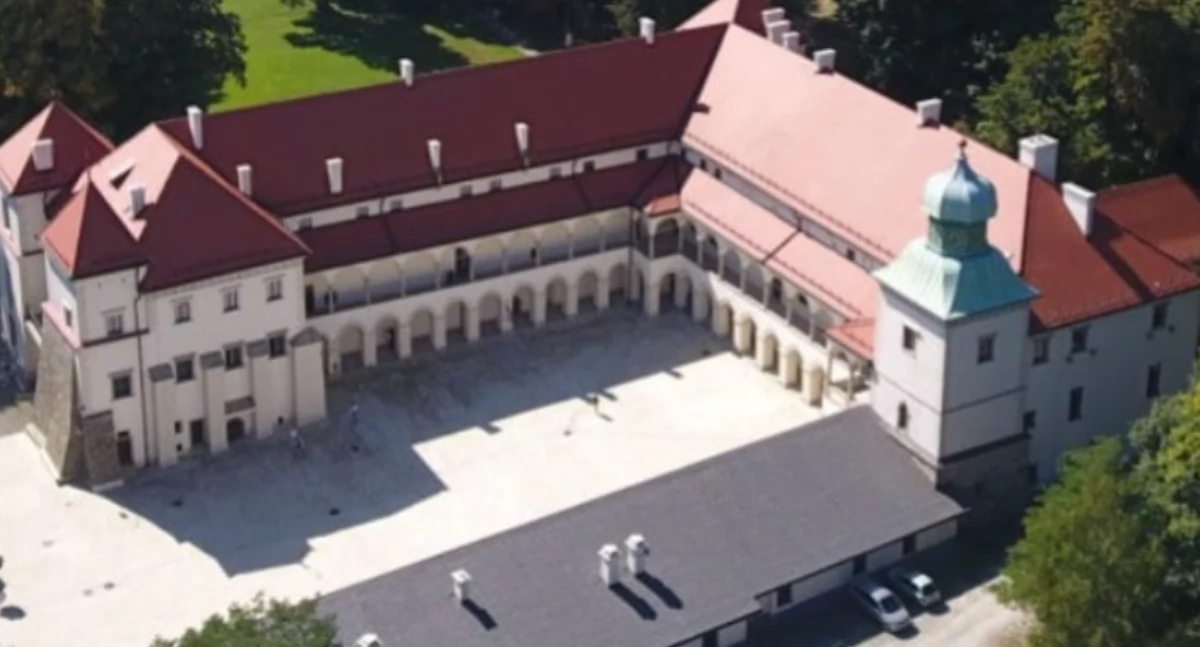 Wystawy, Dzień Kobiet Muzeum Miejskim Suchej Beskidzkiej - zdjęcie, fotografia