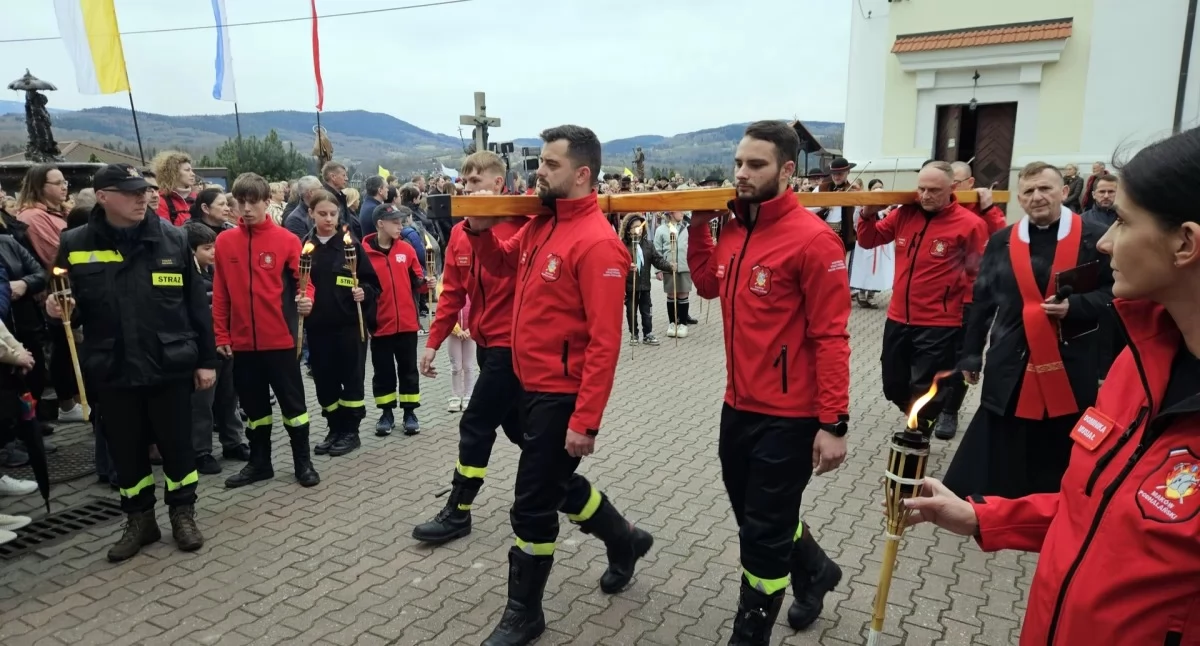Religia, Droga Krzyżowa Plenerowa Ekstremalna Makowską Górę - zdjęcie, fotografia