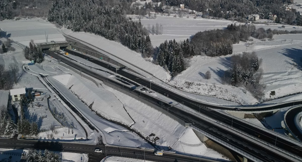 Drogi i Transport, Utrudnienia zakopiance tunel Luboniem Małym zawieszony noce! - zdjęcie, fotografia