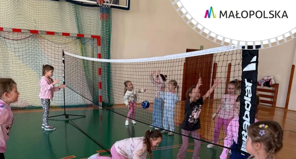 Pozostałe, „Zumba Tenis Volley Express sportowa podróż najmłodszych mieszkańców regionu ruszyła!” - zdjęcie, fotografia
