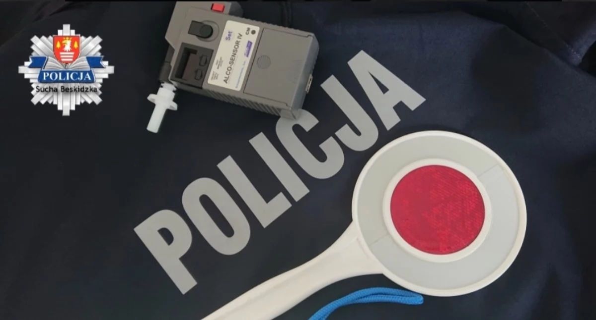 Komunikaty ostrzeżenia policji, Czujność świadka doprowadziła zatrzymania pijanego kierowcy - zdjęcie, fotografia