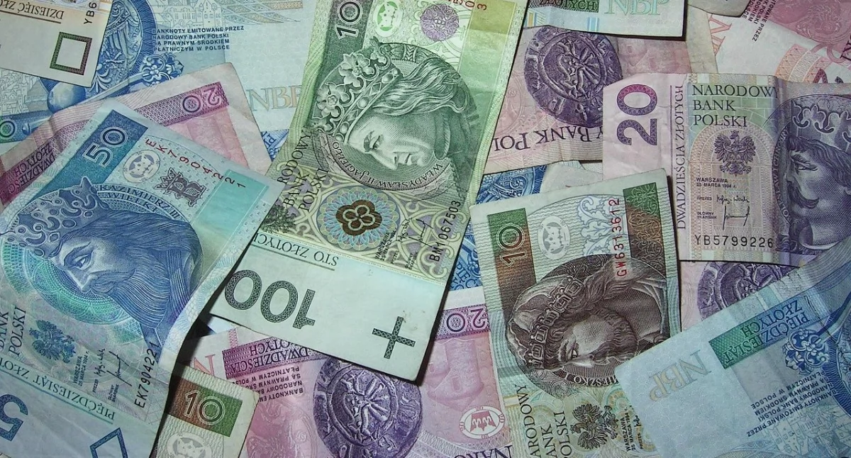 Finanse i Budżet, wszyscy seniorzy pieniędzmi przed świętami Zmiany terminach wypłat emerytur - zdjęcie, fotografia