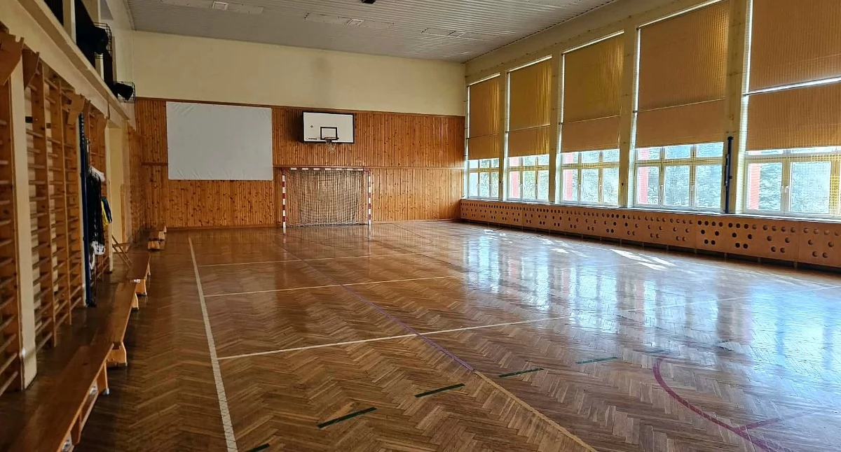 Inwestycje, Budzów wyremontować salę gimnastyczną Inwestycja blisko pół miliona złotych - zdjęcie, fotografia