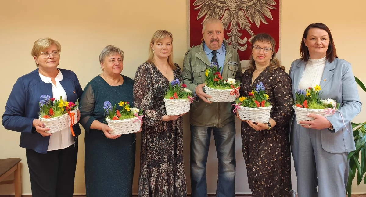 Informacje urzędowe, Podziękowania sołtysów podczas sesji Gminy Budzów - zdjęcie, fotografia