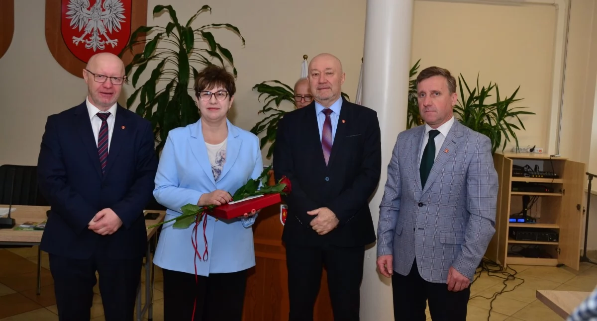 Osobowości kultury , Jadwiga Sobczuk uhonorowana nagrodą Starosty Suskiego - zdjęcie, fotografia