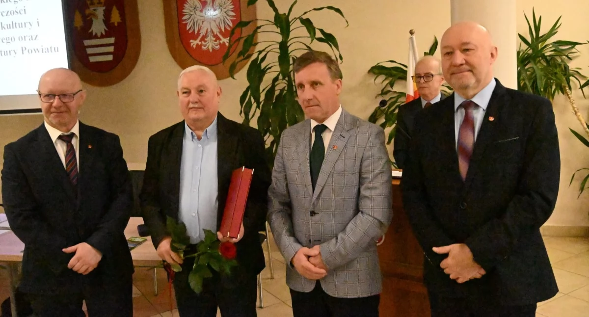 Osobowości kultury , Nagroda Starosty Suskiego Tadeusza Leśniaka - zdjęcie, fotografia