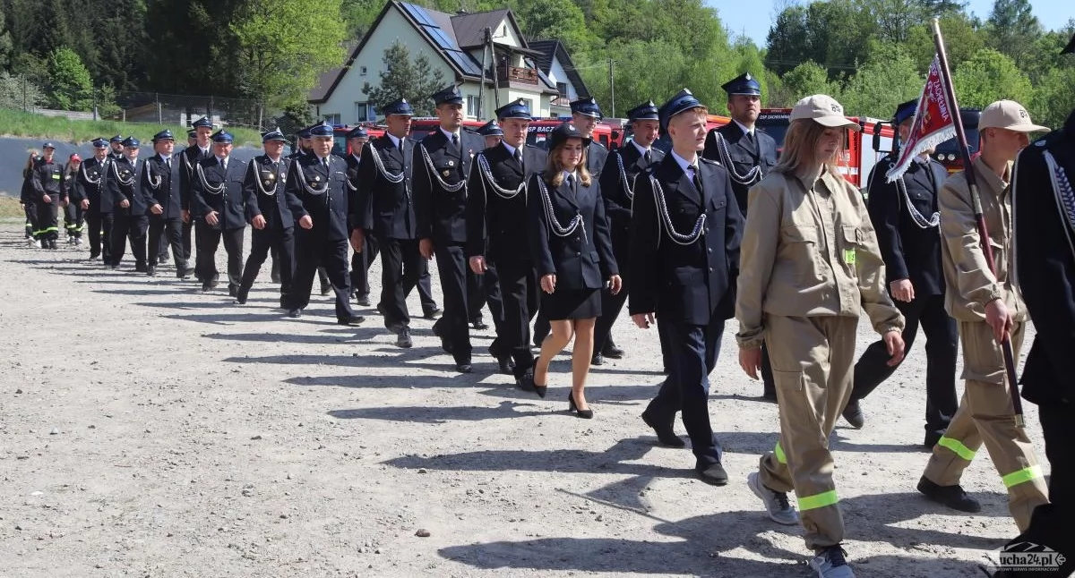 Z remizy, Gminne obchody Strażaka rocznicy Konstytucji Bieńkówce - zdjęcie, fotografia
