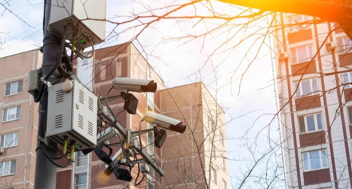 Materiał zewnętrzny, Czujesz bezpiecznie swoim osiedlu Sprawdź działa nowoczesny monitoring wizyjny - zdjęcie, fotografia