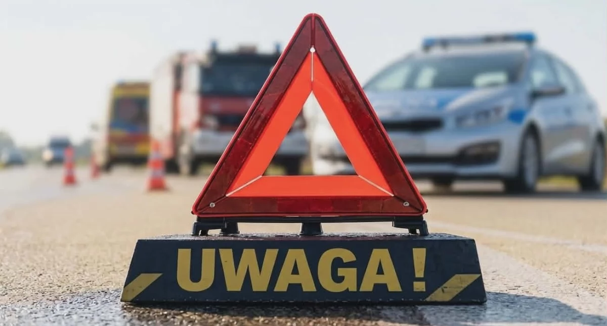 Wypadki drogowe, Chwile grozy przed tunelem zakopiance postawił służby - zdjęcie, fotografia