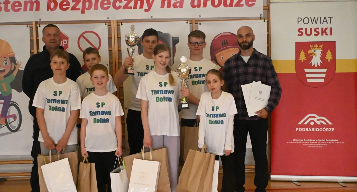 Rowery, Podwójny triumf uczniów Tarnawy Dolnej powiatowym - zdjęcie, fotografia