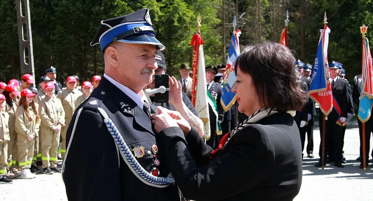 Z remizy, Andrzej Szafraniec uhonorowany Krzyżem Małopolski „40 straży” - zdjęcie, fotografia