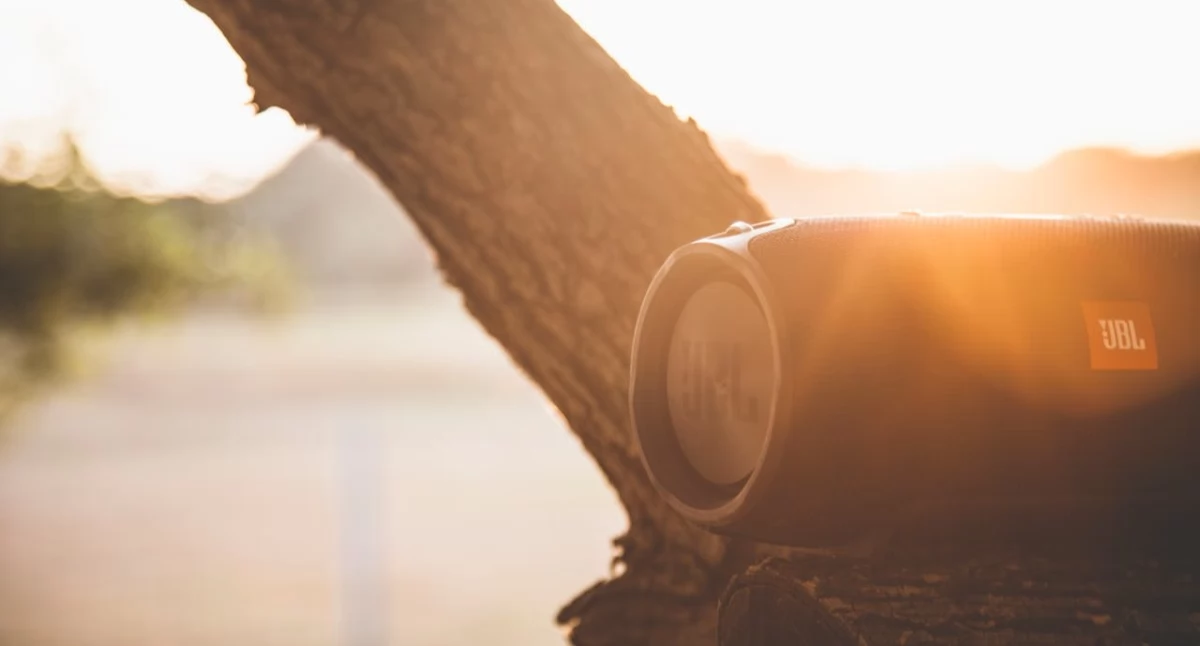 Materiał zewnętrzny, Muzyka plenerze Przegląd sprzętu audio który rozkręci każdą imprezę - zdjęcie, fotografia