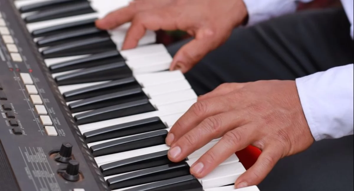 Materiał zewnętrzny, Nauka keyboardzie czego zacząć gdzie szukać - zdjęcie, fotografia