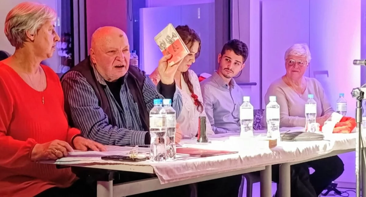 Literatura i poezja, Serce Matki świat Dziecka poezji Konfraternia Rapsodyczna zaprasza dziś - zdjęcie, fotografia