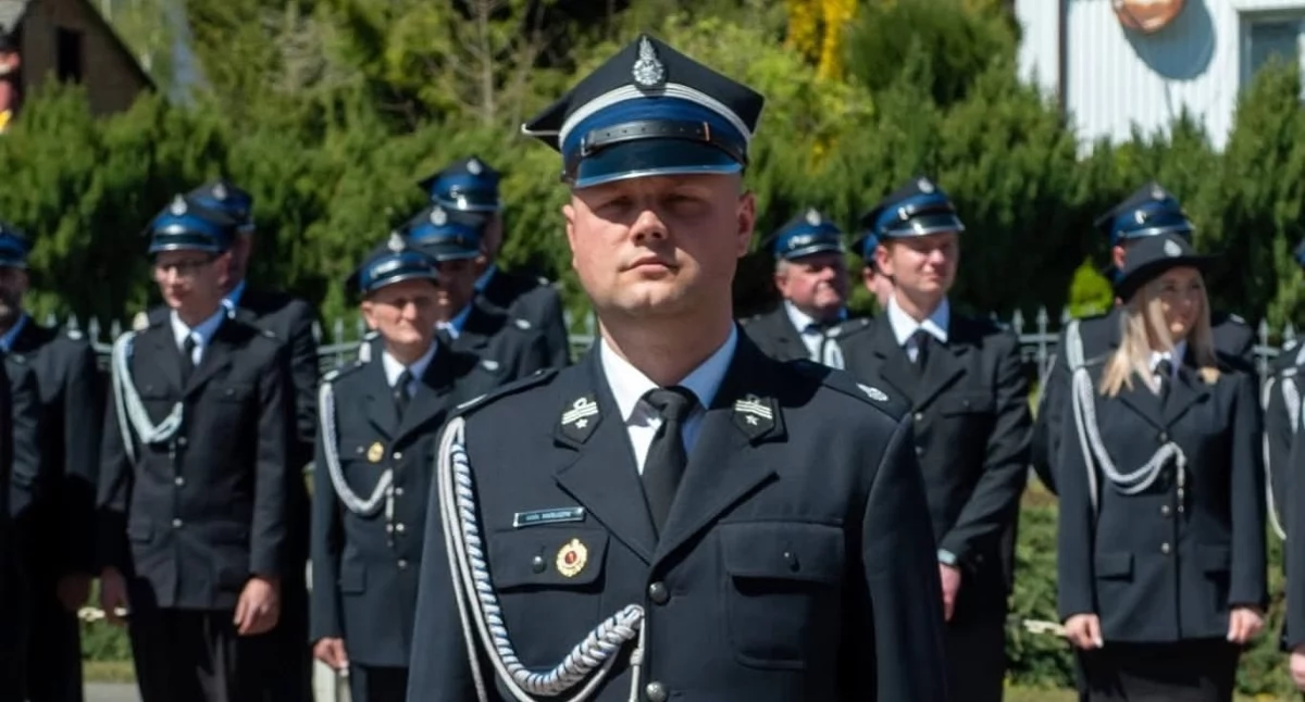 Z remizy, władze strażaków gminie Budzów Kamil Madejczyk Komendantem Gminnym - zdjęcie, fotografia