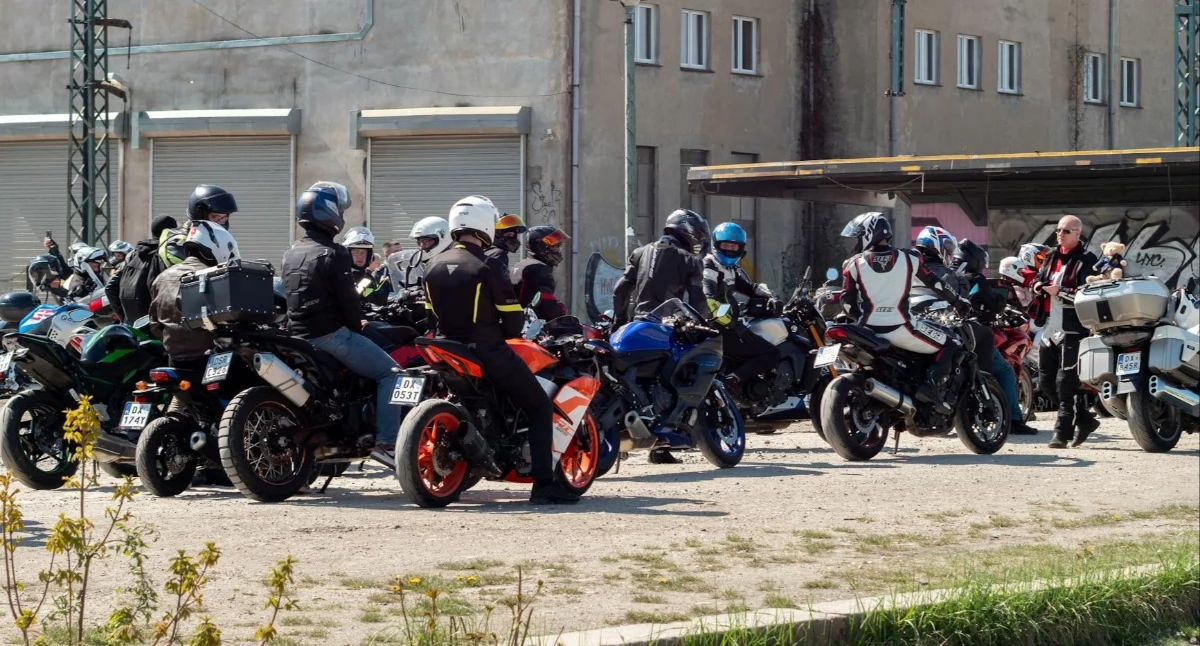 Materiał zewnętrzny, Bezpieczeństwo motocyklistów drogach dlaczego dobry podstawa - zdjęcie, fotografia