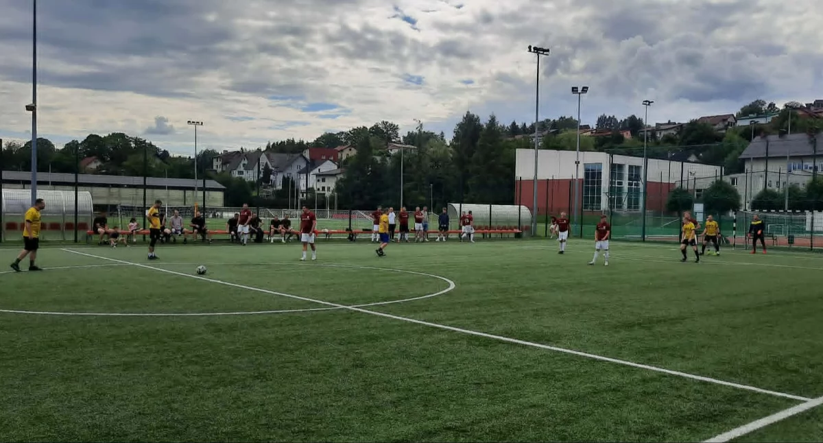 Liga Amatorska, Ligowa stawka podzieliła - zdjęcie, fotografia